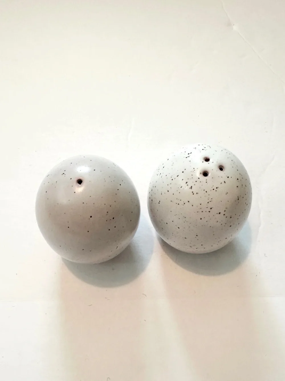 West Elm Speckled Ceramic Egg Salt & Pepper‎ Shakers White Easter NWOT